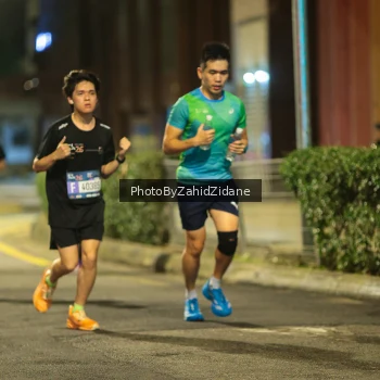 Runner Photo 3749612