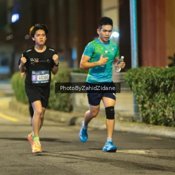 Runner Photo 3749613