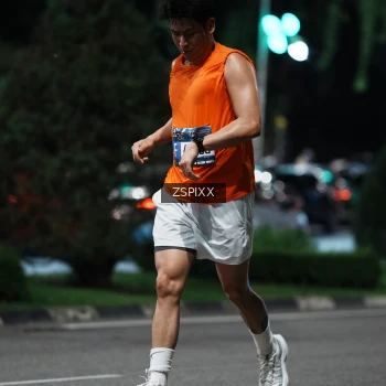 Runner Photo 3749622