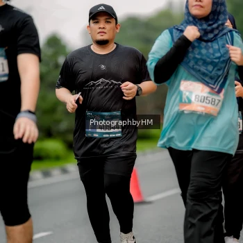 Runner Photo 3749654
