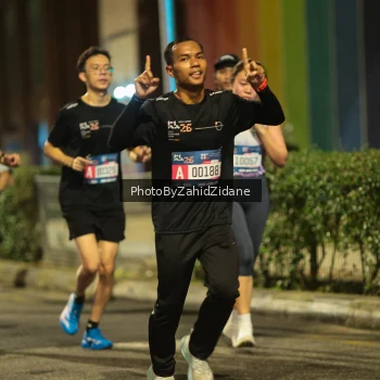 Runner Photo 3749693