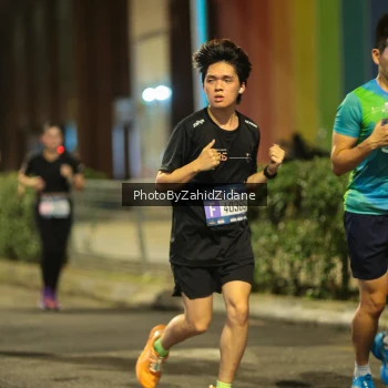 Runner Photo 3749710