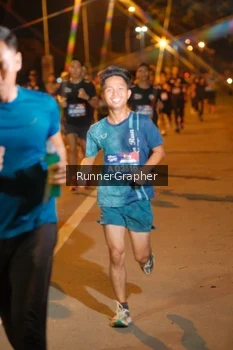 Runner Photo 3749716