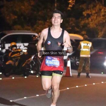 Runner Photo 3749718