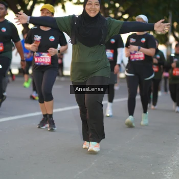 Runner Photo 3749720