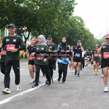 Runner Photo 3749722