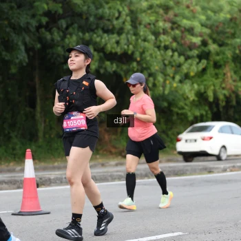 Runner Photo 3749726