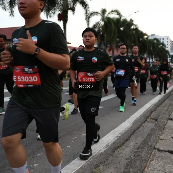 Runner Photo 3749749