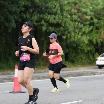 Runner Photo 3749751
