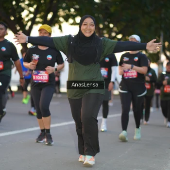 Runner Photo 3749755