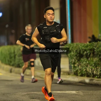 Runner Photo 3749757