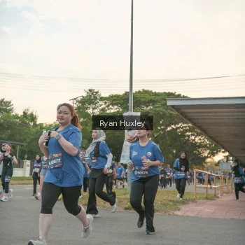 Runner Photo 3749773