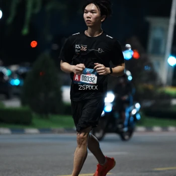 Runner Photo 3749778