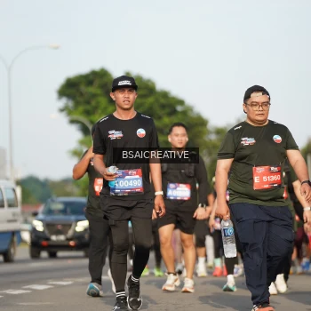 Runner Photo 3749796