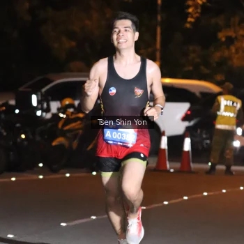 Runner Photo 3749799