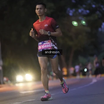 Runner Photo 3749801