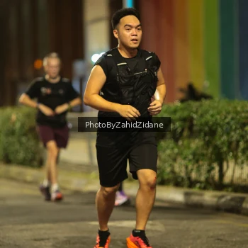 Runner Photo 3749805