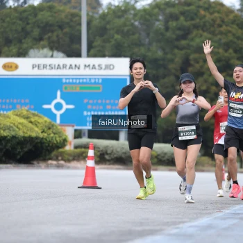 Runner Photo 3749812
