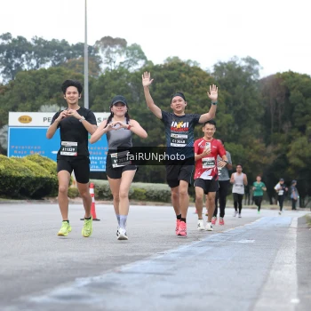 Runner Photo 3749847