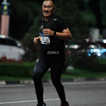 Runner Photo 3749923