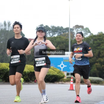 Runner Photo 3749933
