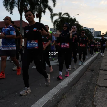 Runner Photo 3749945