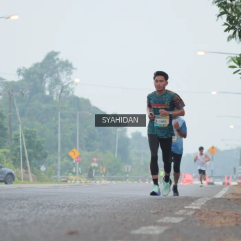 Runner Photo 3749976