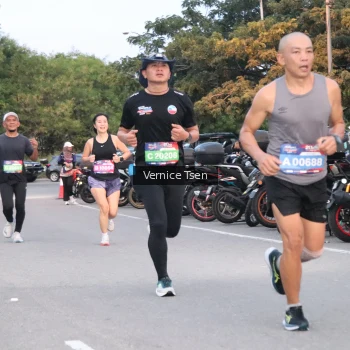 Runner Photo 3749985