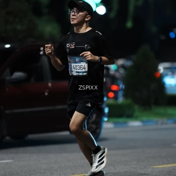 Runner Photo 3749992