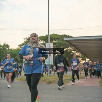 Runner Photo 3749994