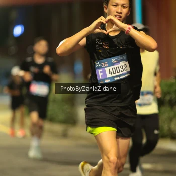 Runner Photo 3749999