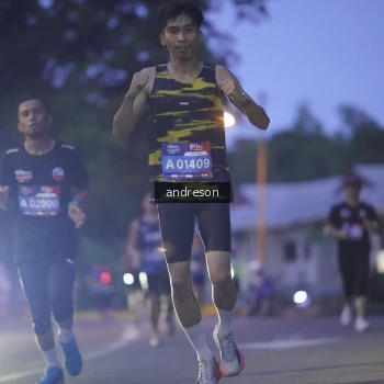 Runner Photo 3750009