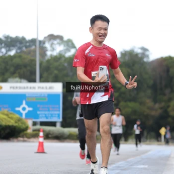 Runner Photo 3750010