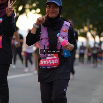 Runner Photo 3750012