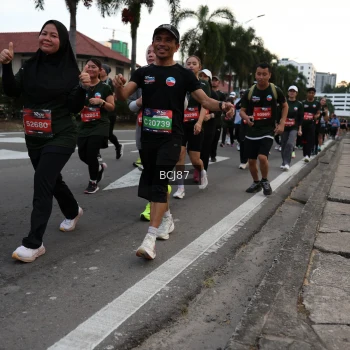 Runner Photo 3750015
