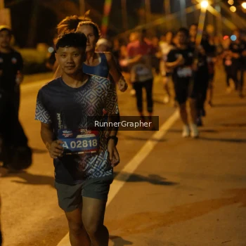 Runner Photo 3750019