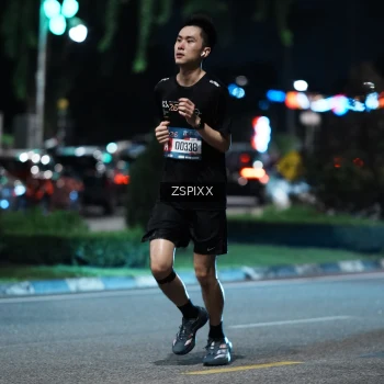 Runner Photo 3750023