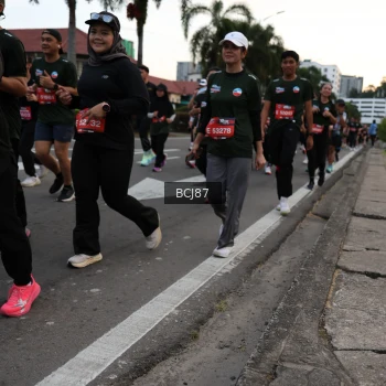 Runner Photo 3750031