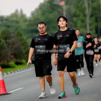 Runner Photo 3750038