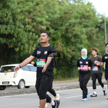 Runner Photo 3750039