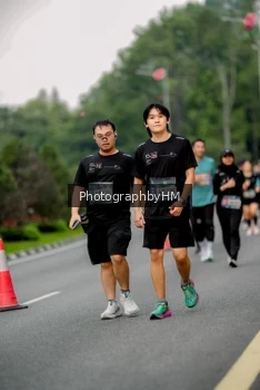 Runner Photo 3750041