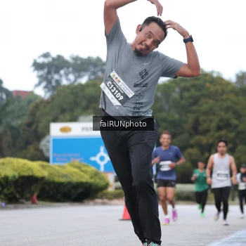 Runner Photo 3750065