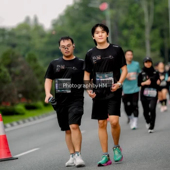 Runner Photo 3750075