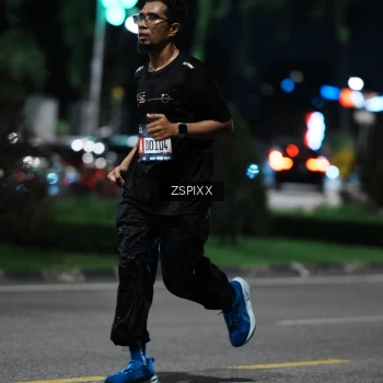 Runner Photo 3750100