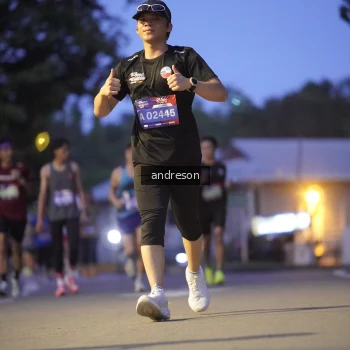 Runner Photo 3750124