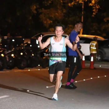 Runner Photo 3750163
