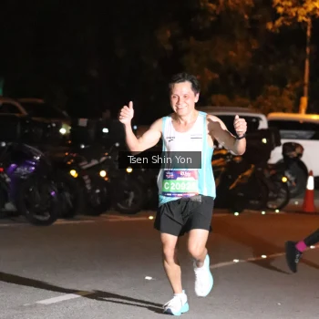 Runner Photo 3750191