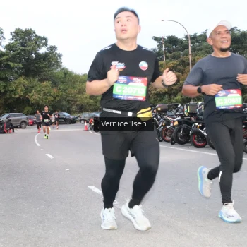Runner Photo 3750248