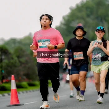 Runner Photo 3750305