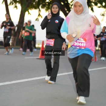 Runner Photo 3750343